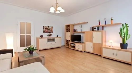 Aparthotel Am Altmarkt By Aparts An Der Frauenkirche